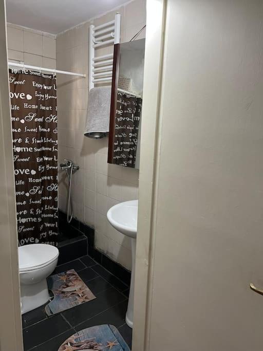 סלוניקי Queen Olgas Street Appartment מראה חיצוני תמונה